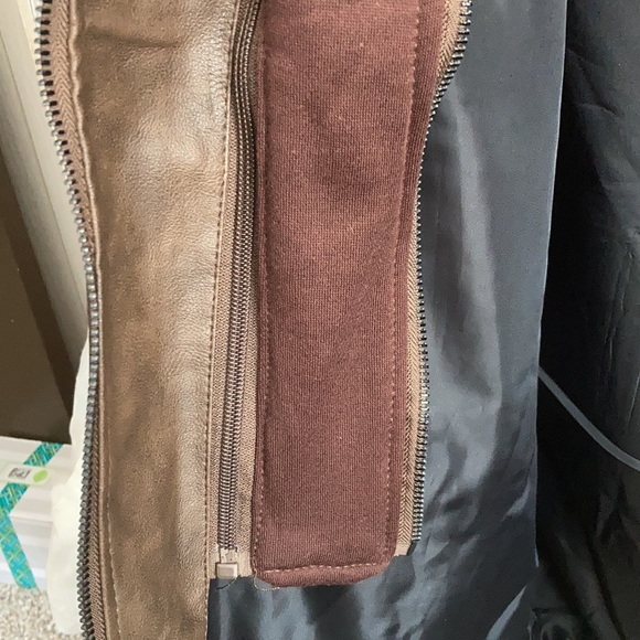 New brown leather jacket with FORD decals - Picture 10 of 16